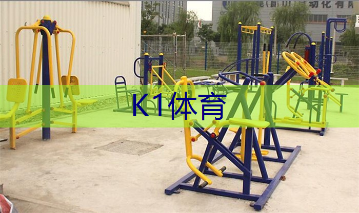 健身会所室内泳池